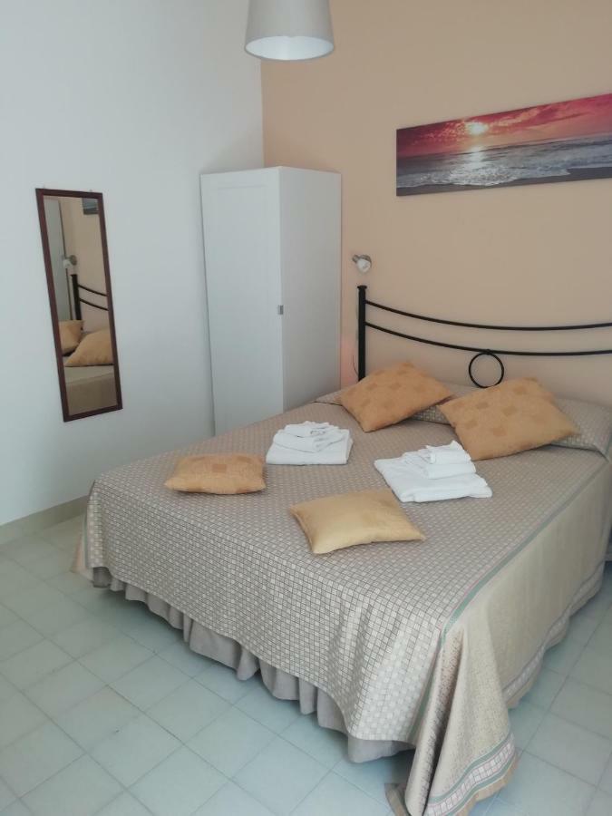 Hotel Noto Marina Stella Marina - B&B Lido di Noto Bagian luar foto